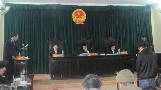 Đại diện Viện Kiểm sát nhân dân đọc cáo trạng