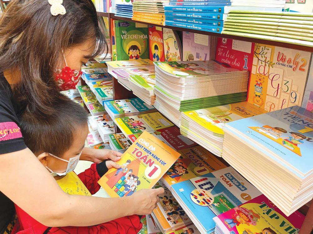 Ban cán sự Đảng Bộ GD&ĐT bị kết luận có những vi phạm liên quan đến sách giáo khoa Ban cán sự Đảng Bộ GD&ĐT bị kết luận có những vi phạm liên quan đến sách giáo khoa