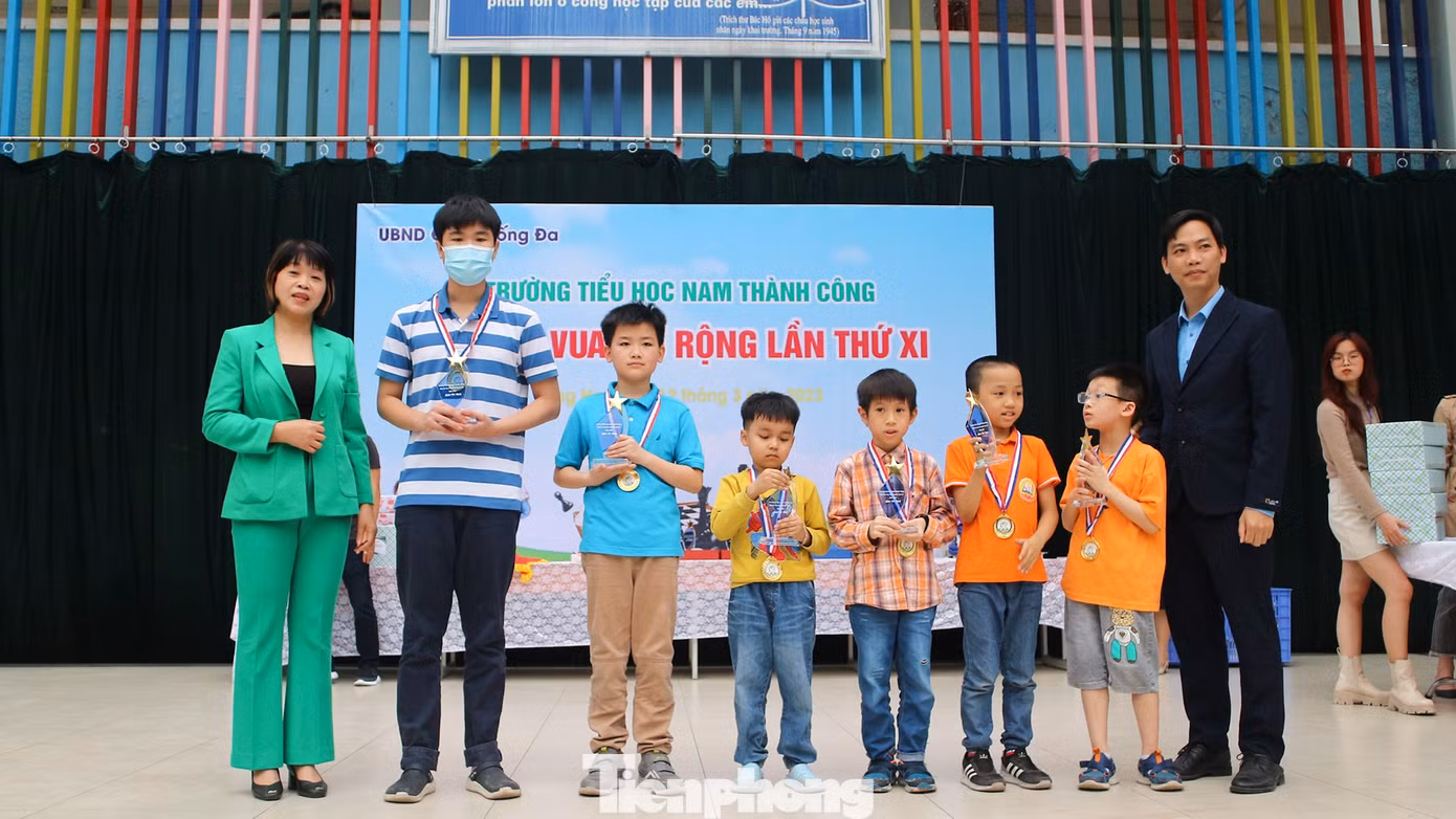 Thông qua giải đấu này nhằm tạo sân chơi lành mạnh cho các em học sinh, đặc biệt là với những em chưa từng được tham gia thi đấu ở các giải cấp quận trở lên, thì đây là điều kiện tốt nhất để các em có thể tham gia thi đấu giao lưu, cọ sát và nâng cao chất lượng.