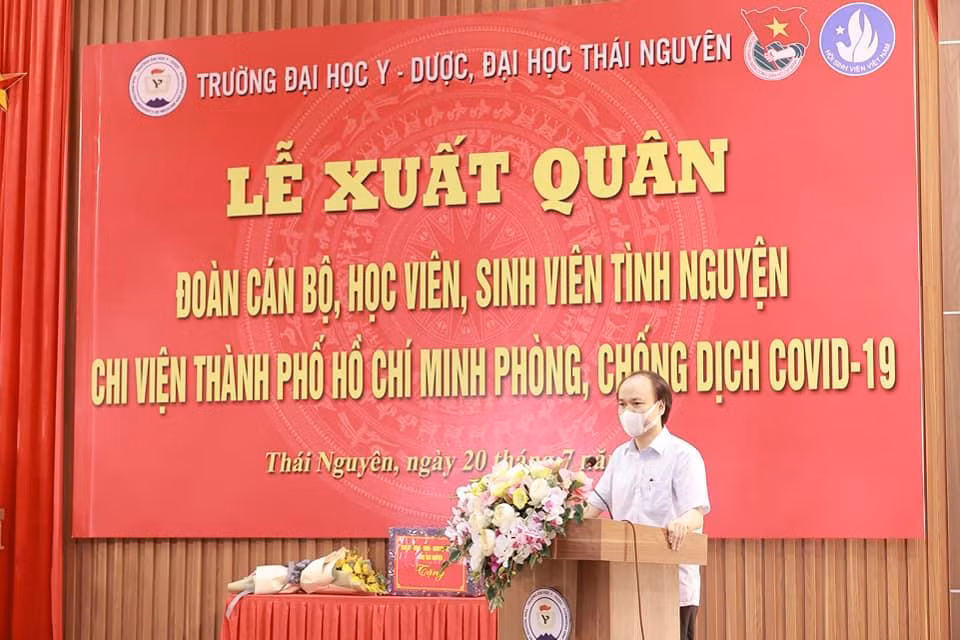 Thời gian xuất quân được chia làm hai đợt. Đợt 1: 7h30 ngày 20 tháng 7 năm 2021: 201 tình nguyện viên. Đợt 2: 7h30 ngày 21 tháng 7 năm 2021: 100 tình nguyện viên.