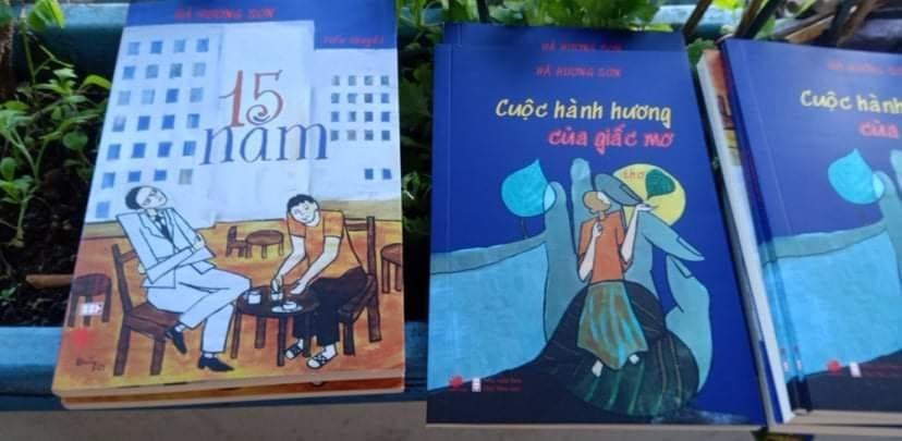 15 Năm và Cuộc hành hương của giấc mơ được xuất bản bởi Nhà xuất bản Hội Nhà Văn. Tiểu thuyết 15 Năm gồm 204 trang, giá bìa 150.000 đồng. Tập thơ Cuộc hành hương của giấc mơ gồm 88 trang, giá bìa 100.000 đồng. 15 Năm và Cuộc hành hương của giấc mơ được xuất bản bởi Nhà xuất bản Hội Nhà Văn. Tiểu thuyết 15 Năm gồm 204 trang, giá bìa 150.000 đồng. Tập thơ Cuộc hành hương của giấc mơ gồm 88 trang, giá bìa 100.000 đồng.