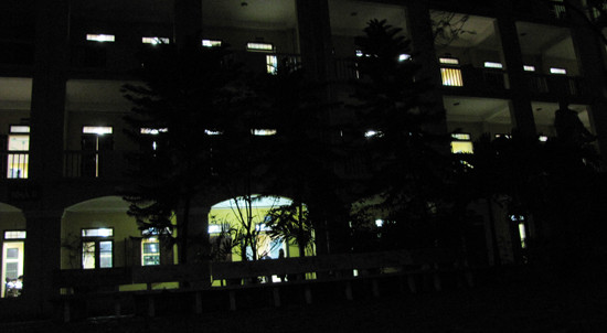 Quang cảnh các lớp học khi bước vào tiết 5.