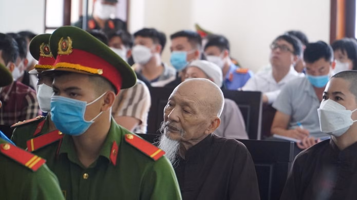 Bị cáo Lê Tùng Vân tại phiên tòa.