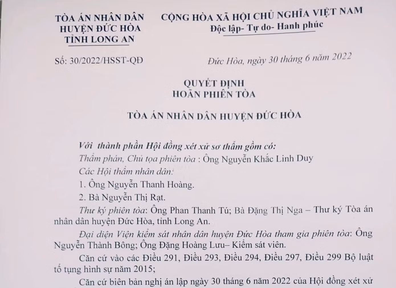 Quyết định hoãn phiên tòa của TAND huyện Đức Hòa.