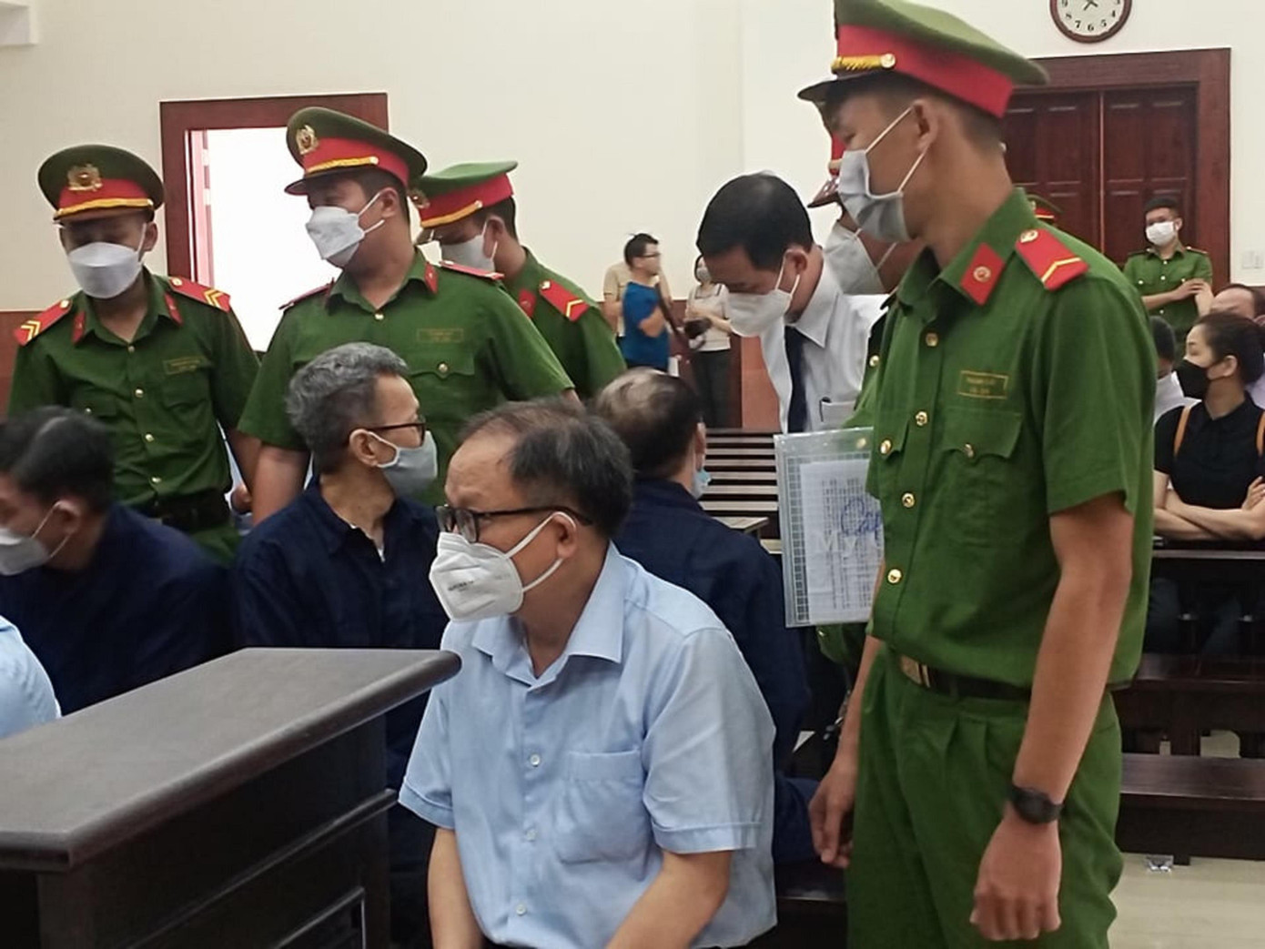 Bị cáo Tất Thành Cang, nguyên Phó Bí thư thường trực Thành uỷ TPHCM tại phiên tòa phúc thẩm. Ảnh: Tân Châu