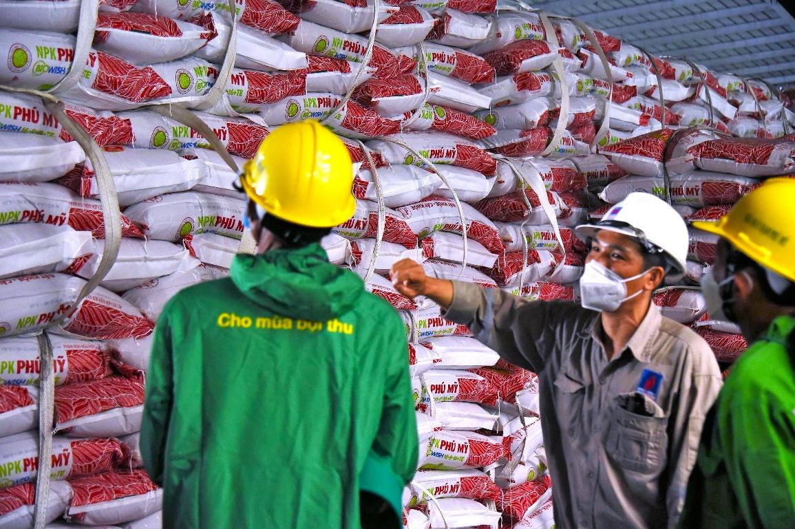 PVFCCo cũng vừa công bố Báo cáo tài chính quý 3 năm 2022 với các chỉ tiêu tài chính ấn tượng, tiếp tục đà tăng trưởng mạnh mẽ từ đầu năm