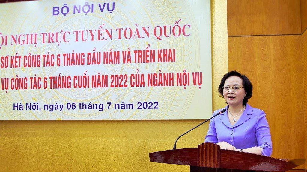 Bộ trưởng Nội vụ Phạm Thị Thanh Trà phát biểu tại hội nghị Bộ trưởng Nội vụ Phạm Thị Thanh Trà phát biểu tại hội nghị