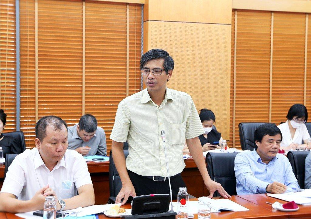 Các đại biểu phát biểu tại hội thảo