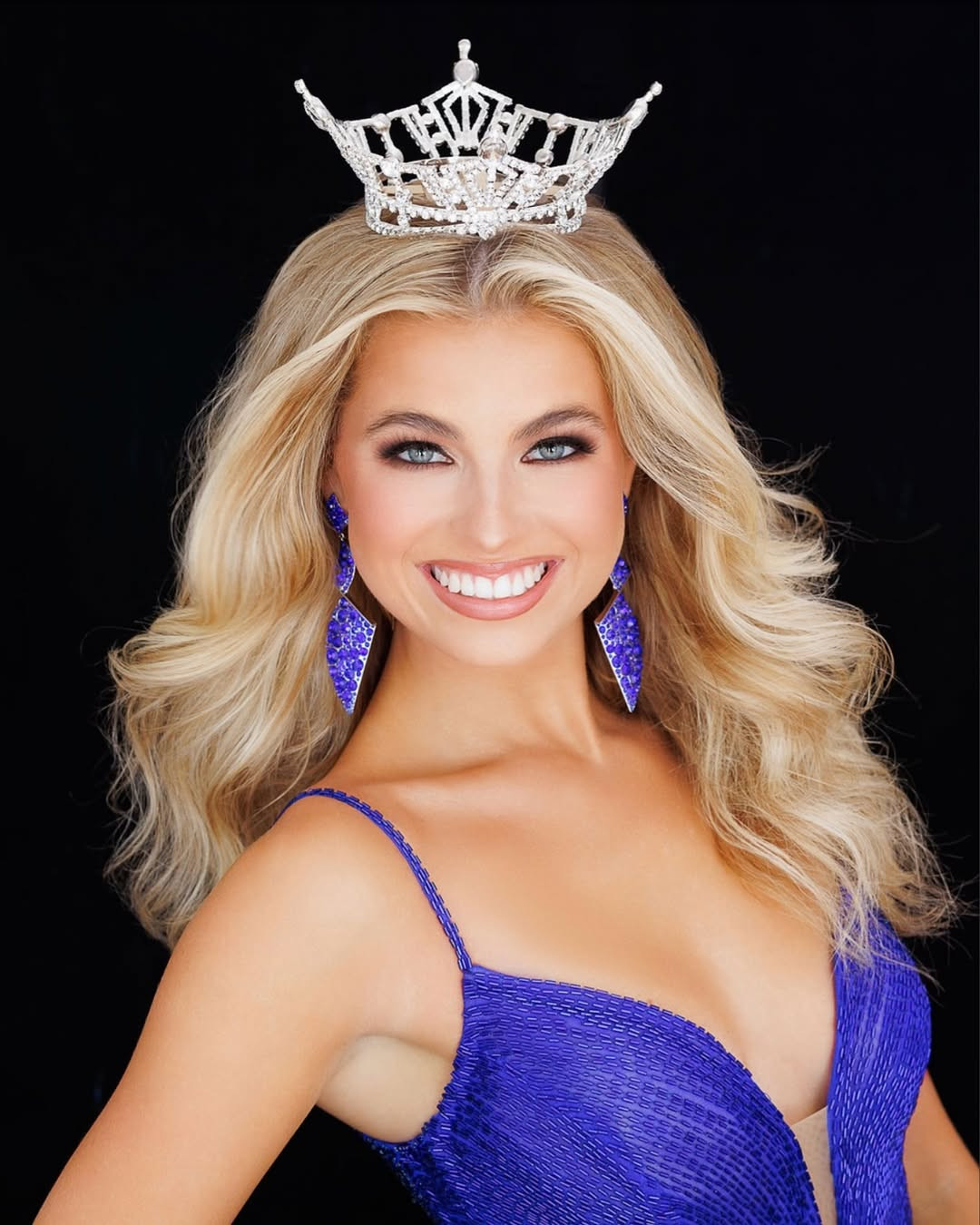 Cùng với Miss USA, Miss America là cuộc thi nhan sắc có tuổi đời lớn nhất ở Mỹ, tổ chức từ năm 1921. Được xem là đối thủ nên Miss America và Miss USA có tiêu chí hoàn toàn khác nhau. Miss America không đề cao việc đi thi quốc tế mà tập trung vào con đường học vấn và công tác từ thiện, xã hội.