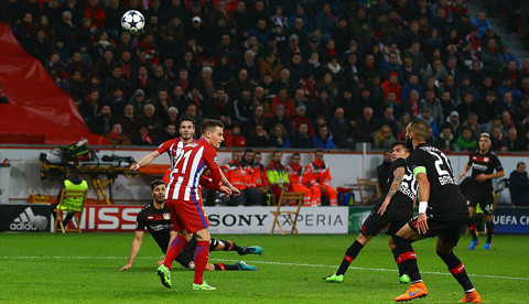 Griezmann lập kỷ lục giúp Atletico đặt một chân vào tứ kết ảnh 1