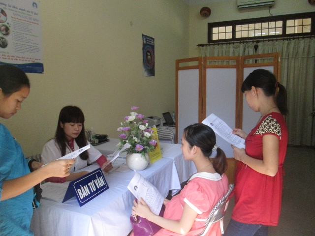 Một buổi tư vấn về sức khỏe sinh sản tại trung tâm