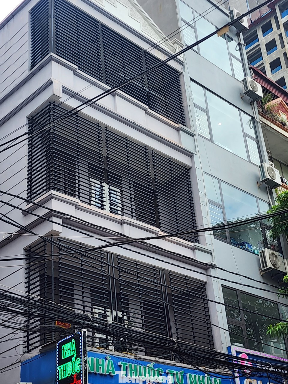 Một nhà riêng lẻ trên đường Nguyễn Tuân làm chuồng cọp kín mít Một nhà riêng lẻ trên đường Nguyễn Tuân làm chuồng cọp kín mít