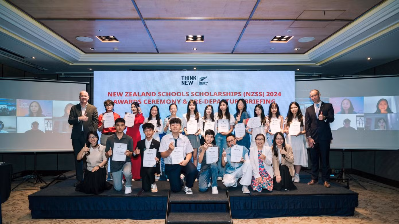 Các gương mặt teen Việt có mặt tại buổi lễ vào đầu tháng 6 để nhận học bổng NZSS 2024
