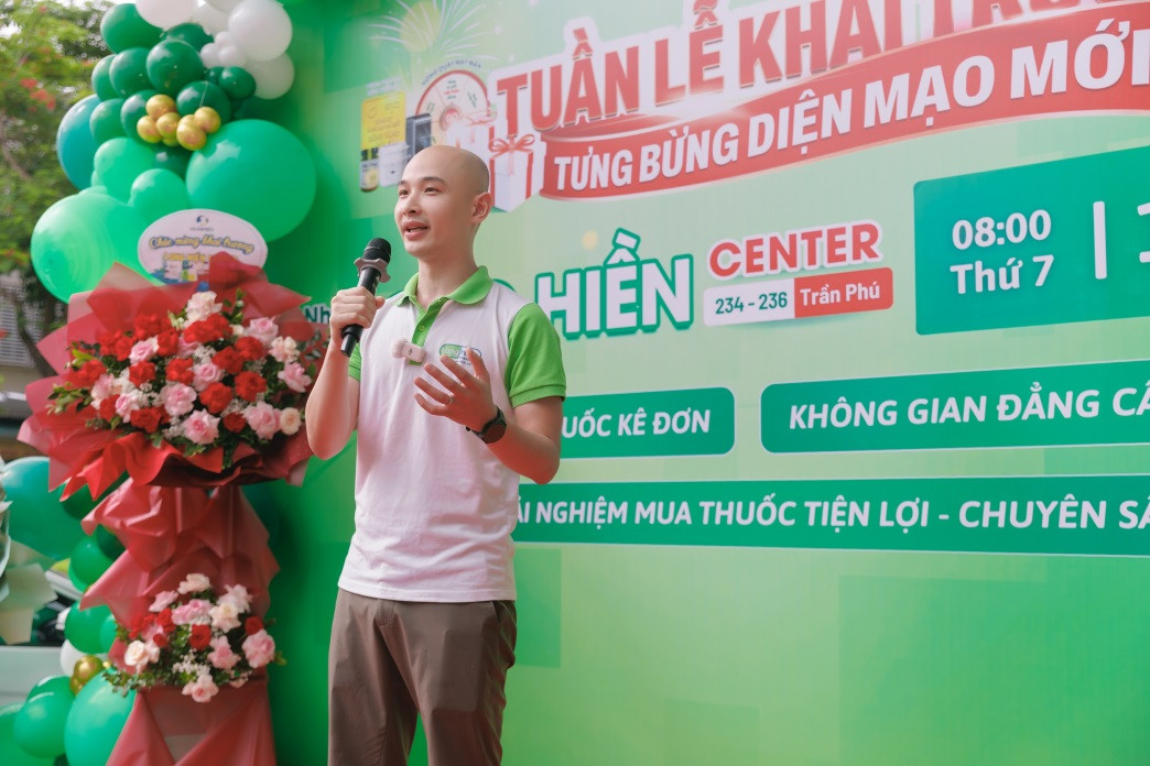 Anh Khương Vân Trường – Đại diện nhà thuốc Long Hiền