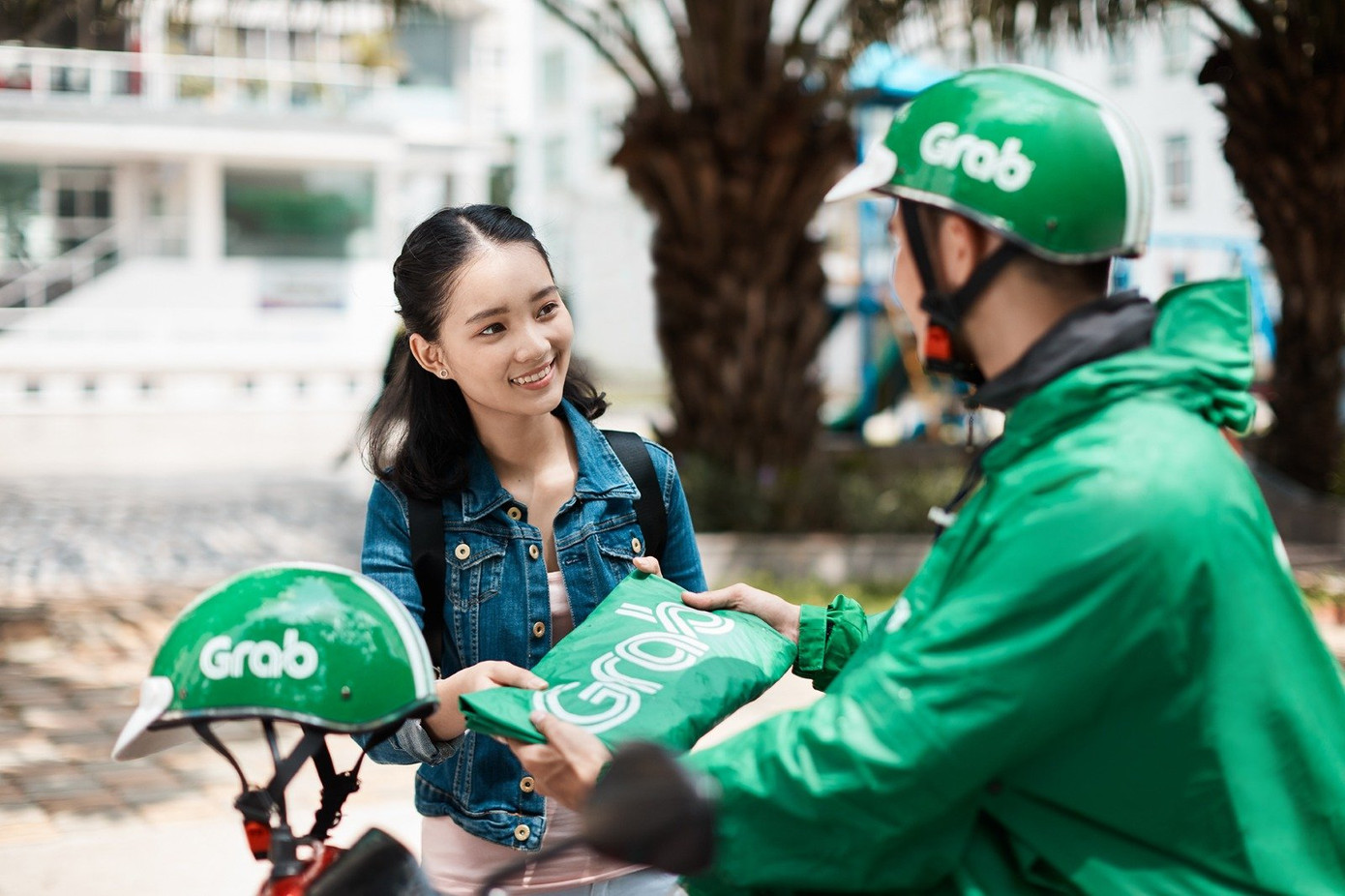 Các đối tác tài xế của Grab được tập huấn kỹ năng xử lý các tình huống phát sinh