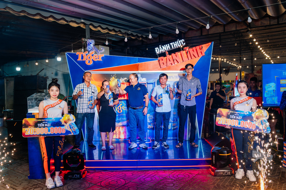 BTC cũng đã tiến hành trao thưởng cho những người may mắn trúng giải tại nhiều tỉnh thành.