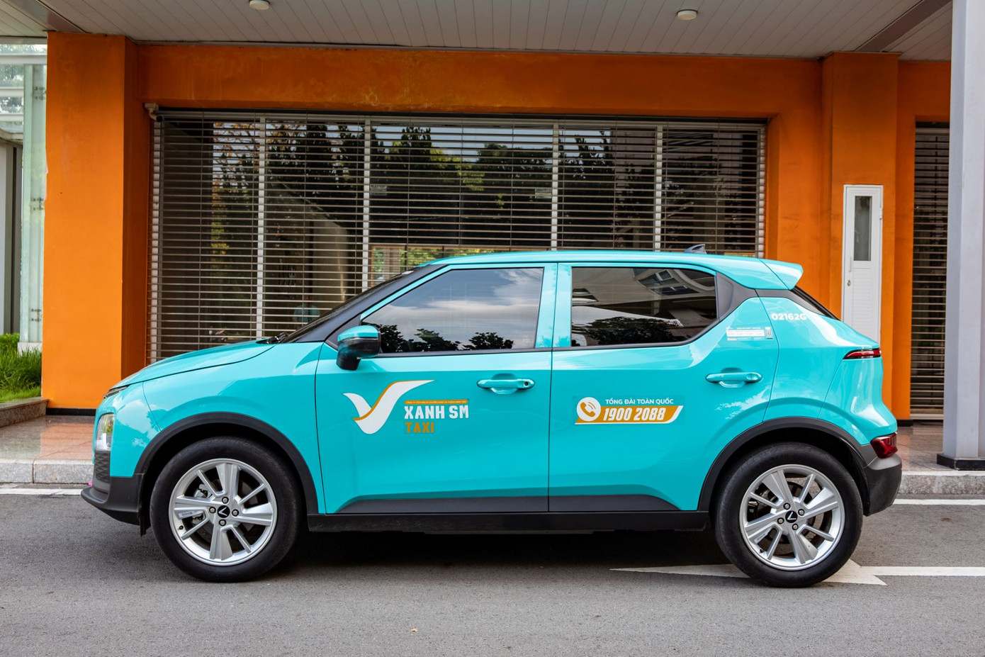 VF 5 Plus có thể di chuyển 326,4 km sau một lần sạc đầy, theo tiêu chuẩn NEDC. VF 5 Plus có thể di chuyển 326,4 km sau một lần sạc đầy, theo tiêu chuẩn NEDC.