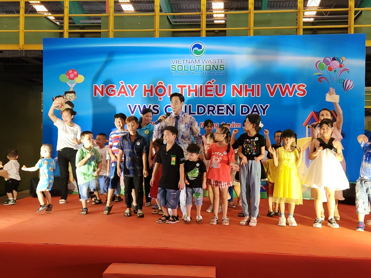 Các em vui chơi, xem văn nghệ trong Ngày hội thiếu nhi VWS 2024 Các em vui chơi, xem văn nghệ trong Ngày hội thiếu nhi VWS 2024