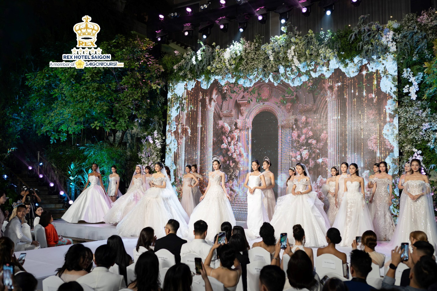 Bộ sưu tập Áo cưới của nhà thiết kế Kim Anh Lê - Kim Couture