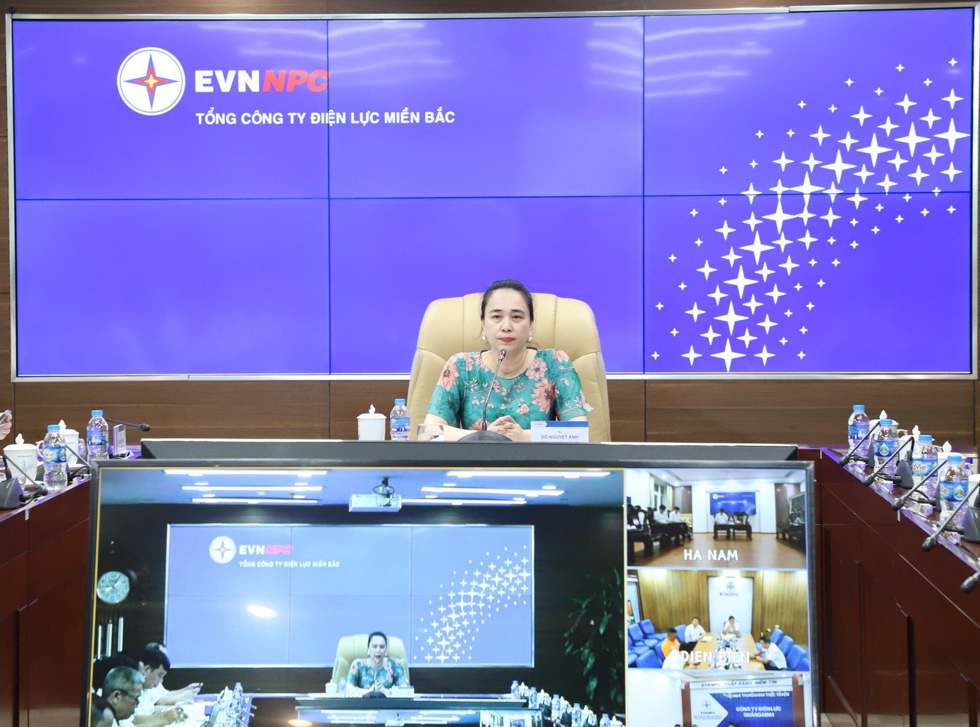 Chủ tịch HĐTV Đỗ Nguyệt Ánh chúc các Đội xung kích lên đường mạnh khỏe hoàn thành nhiệm vụ được giao Chủ tịch HĐTV Đỗ Nguyệt Ánh chúc các Đội xung kích lên đường mạnh khỏe hoàn thành nhiệm vụ được giao