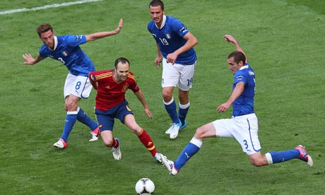 Tây Ban Nha đã vượt qua Italy ở chung kết EURO 2012