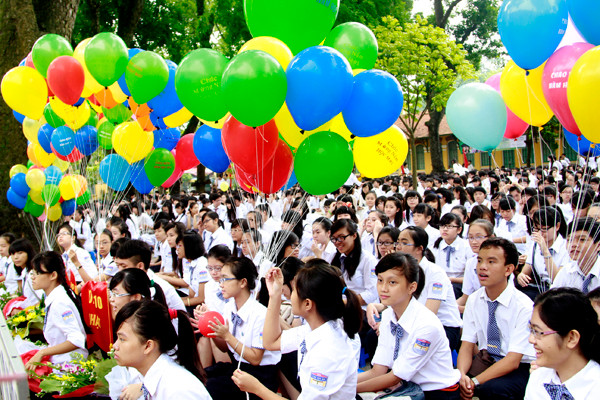 Nhiều gam màu tươi sáng trong ngày tựu trường