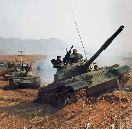 Xe tăng chiến đấu chủ lực T-62 của Triều Tiên