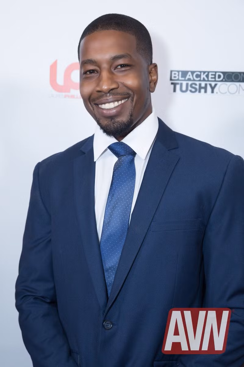 Sao phim người lớn thực sự được trả bao nhiêu tiền cho mỗi cảnh sex? ảnh 2