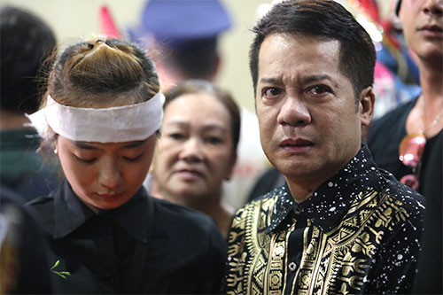 Đồng nghiệp, gia đình tiễn biệt Anh Vũ ảnh 1