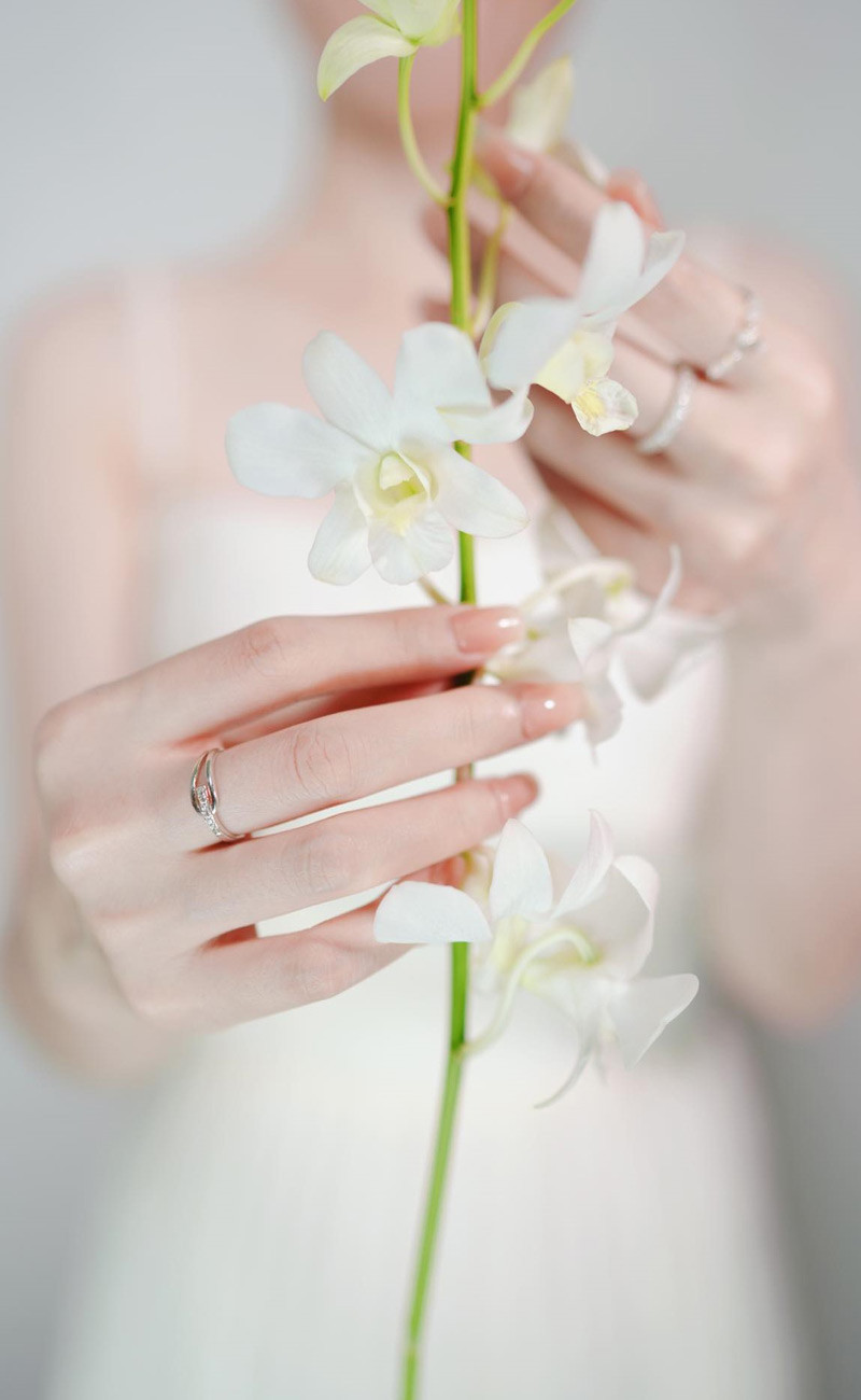 Nghề mẫu tay có nhiều nỗi niềm khó nói.