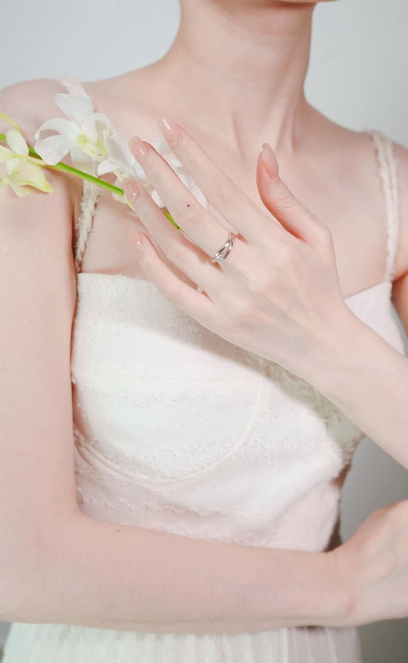 Nghề mẫu tay có nhiều nỗi niềm khó nói.