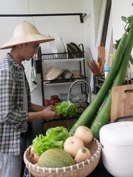 Rau trái được thu hái và chế biến ngay nên luôn tươi ngon.