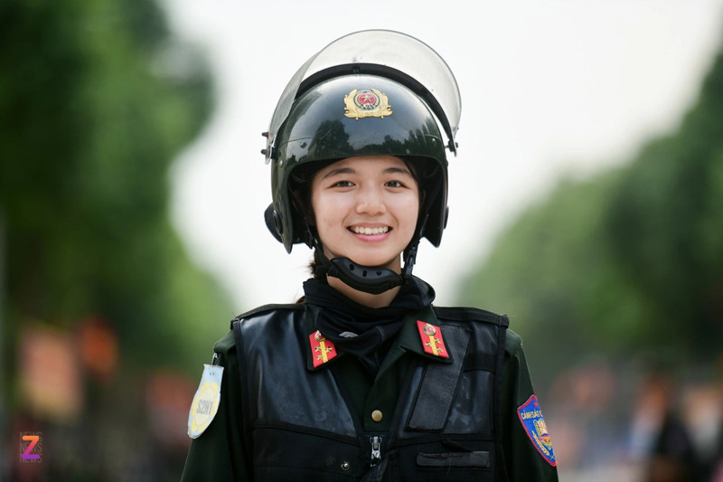 Bảo Chinh rạng rỡ trên thao trường. Ảnh: Znews Bảo Chinh rạng rỡ trên thao trường. Ảnh: Znews