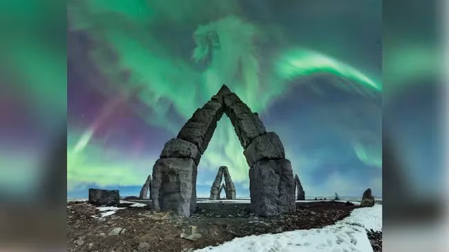 Ảnh: Rồng Bắc cực (Arctic Dragon) của nhiếp ảnh gia Carina Letelier Baeza