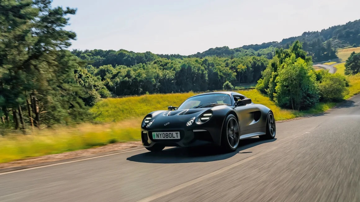 Mẫu xe thể thao của Nyobolt vừa thử nghiệm thế hệ pin sạc siêu nhanh
