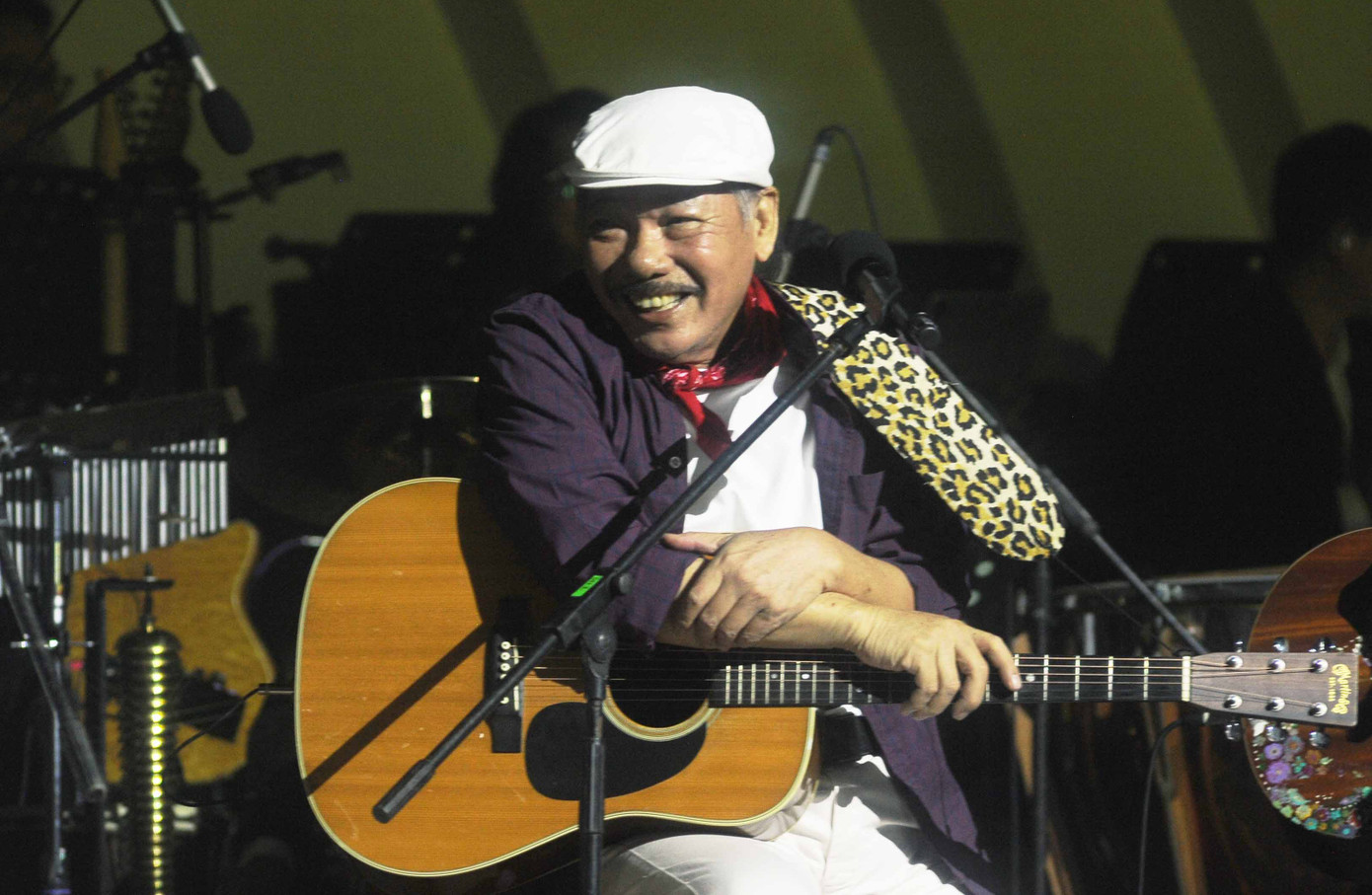 Nhạc sĩ Trần Tiến vô cùng háo hức khi gặp lại các khán giả tại TPHCM. Ông kể lại hành trình "Nam tiến âm nhạc" gian nan của mình như từng ngủ ngoài công viên, được nhạc sĩ Trịnh Công Sơn, nhạc sĩ Nguyễn Ánh 9 cưu mang.