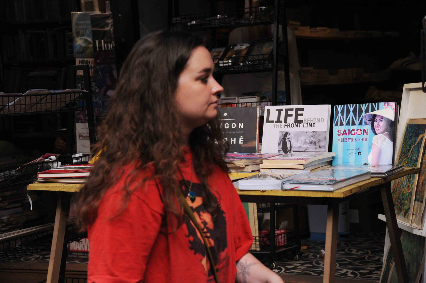 Sách giới thiệu Việt Nam bằng tiếng Anh được xuất bản nhiều Sách giới thiệu Việt Nam bằng tiếng Anh được xuất bản nhiều