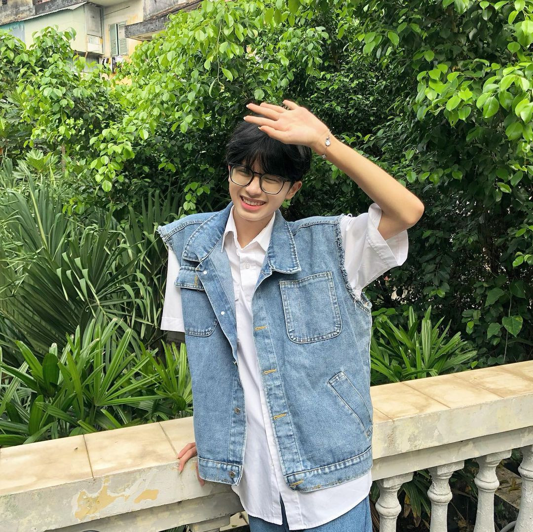 Nhan sắc đời thường của cậu bạn nam sinh trường Tạ Quang Bửu.