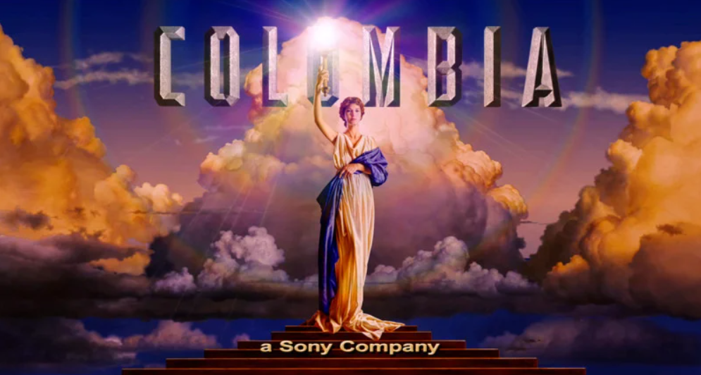 Torch Lady đã trở thành biểu tượng chính thức cho Columbia Pictures vào năm 1924. Torch Lady đã trở thành biểu tượng chính thức cho Columbia Pictures vào năm 1924.