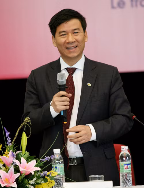 Viện trưởng Viện Huyết học và Truyền máu T.Ư TS Nguyễn Anh Trí. Viện trưởng Viện Huyết học và Truyền máu T.Ư PGS.TS Nguyễn Minh Trí