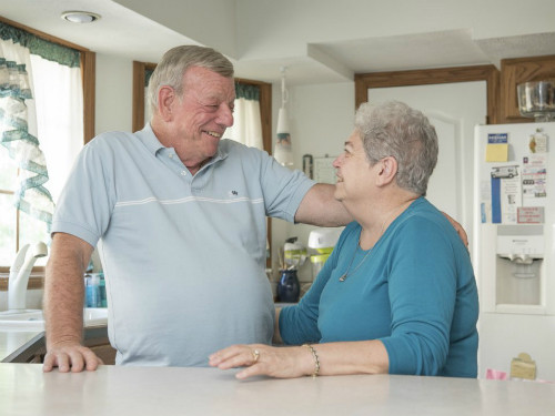 Hi hữu: Hai vợ chồng cùng bị ung thư vú ảnh 2