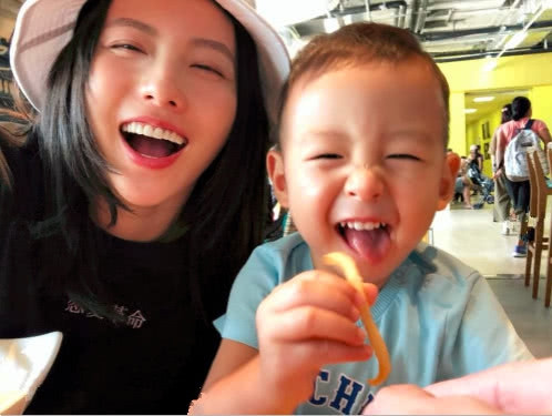 Đường cong hút mắt của nàng phi tần đẹp nhất ‘Diên Hi Công Lược’ ảnh 15