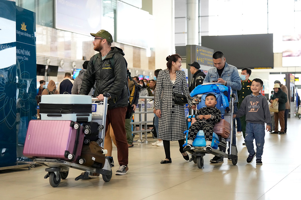 Khách quốc tế đi/đến Việt Nam tăng hơn 2.000% trong 2 tháng qua so với cùng kỳ năm trước.