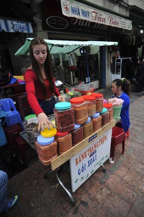 Cô không có thời gian lên mạng để biết mình nổi tiếng như thế nào.