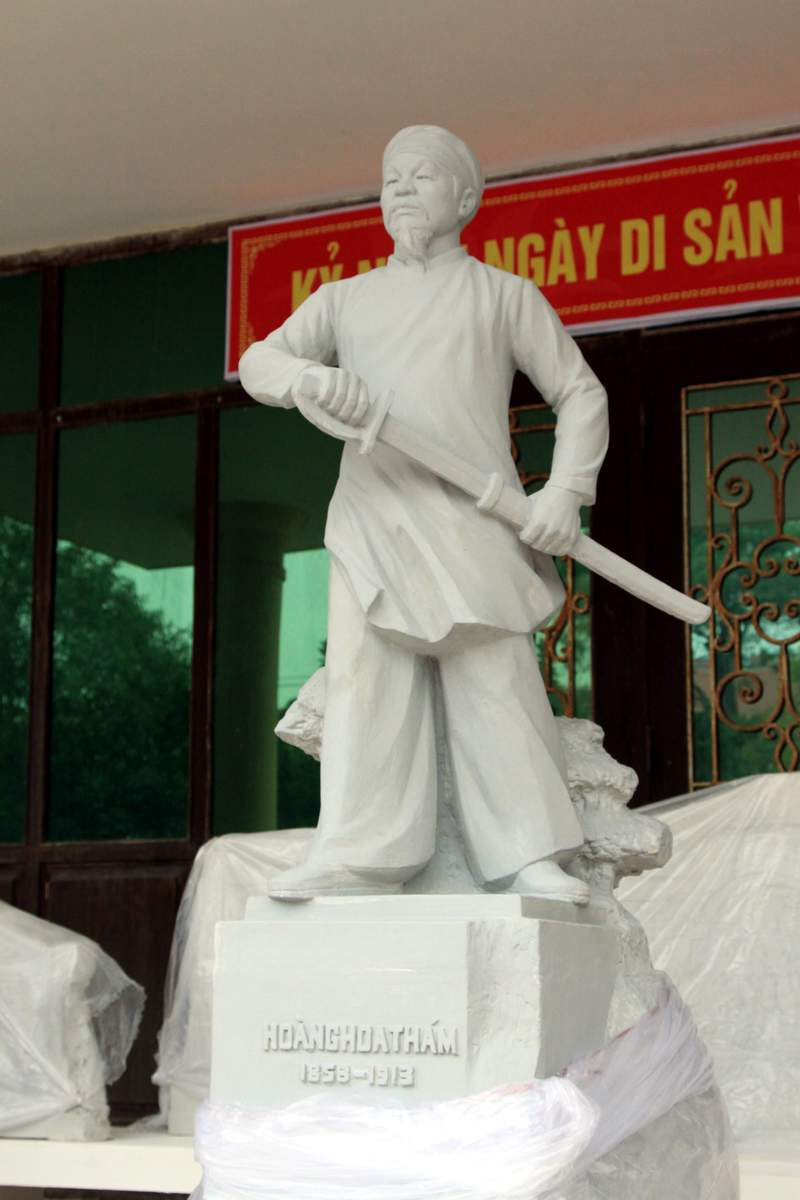 Một tác phẩm trưng bày lấy ý kiến người dân