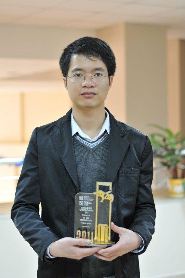  Chàng sinh viên nghèo tài năng Bùi Hữu Hậu