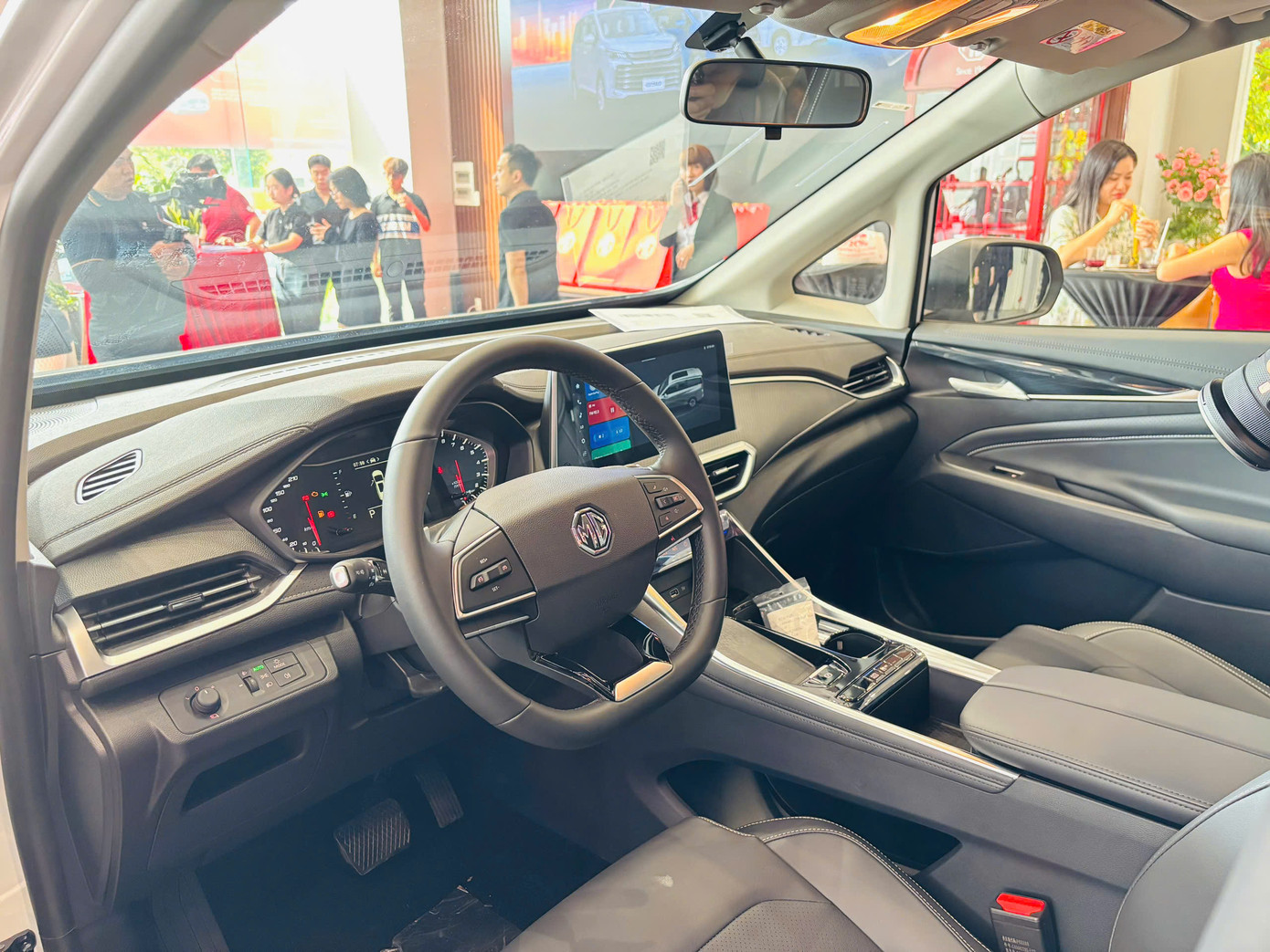 Thiết kế khoang lái của MG G50.