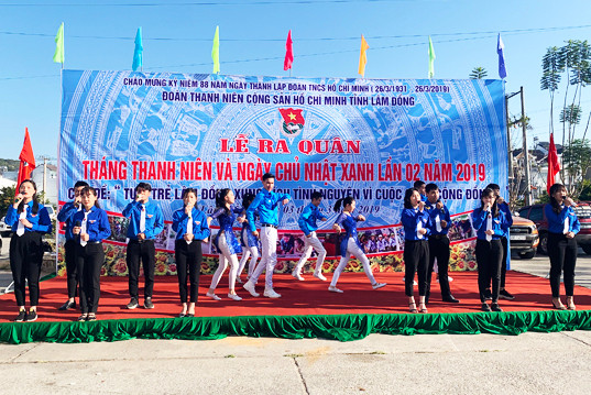 Tháng Thanh niên với nỗ lực xóa điểm đen về môi trường ảnh 1