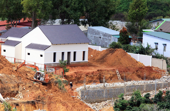 Trách nhiệm cán bộ ở nơi “mọc” lên nhiều biệt thự không phép ảnh 1