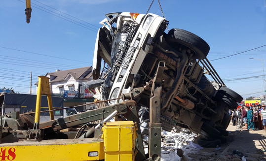 Danh tính 7 người thương vong trong vụ tai nạn liên hoàn trên QL20 ảnh 1